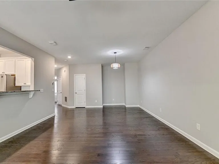 7245 Heritage Oak Ct — Photo 14