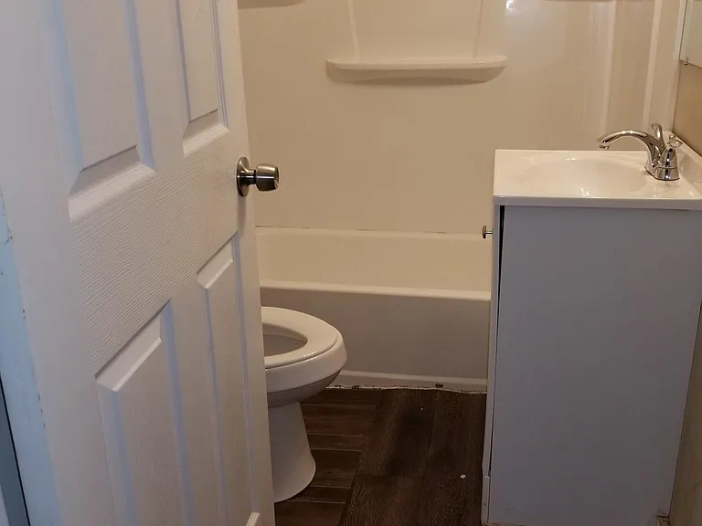 1044 Brookley St — Photo 13