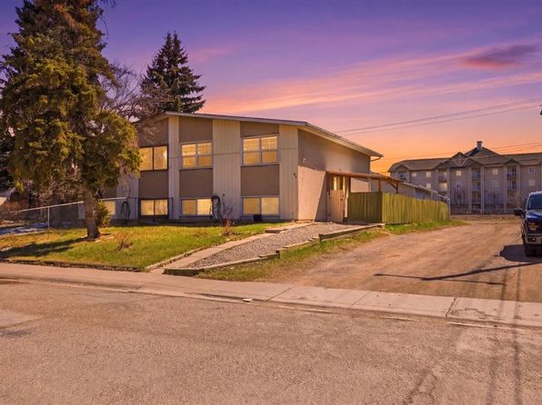 54 NW Pennsburg Way SE, Calgary, AB T2A 2J5