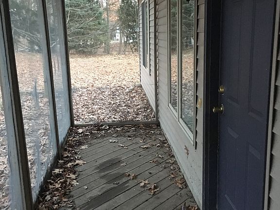 Screened Front Porch