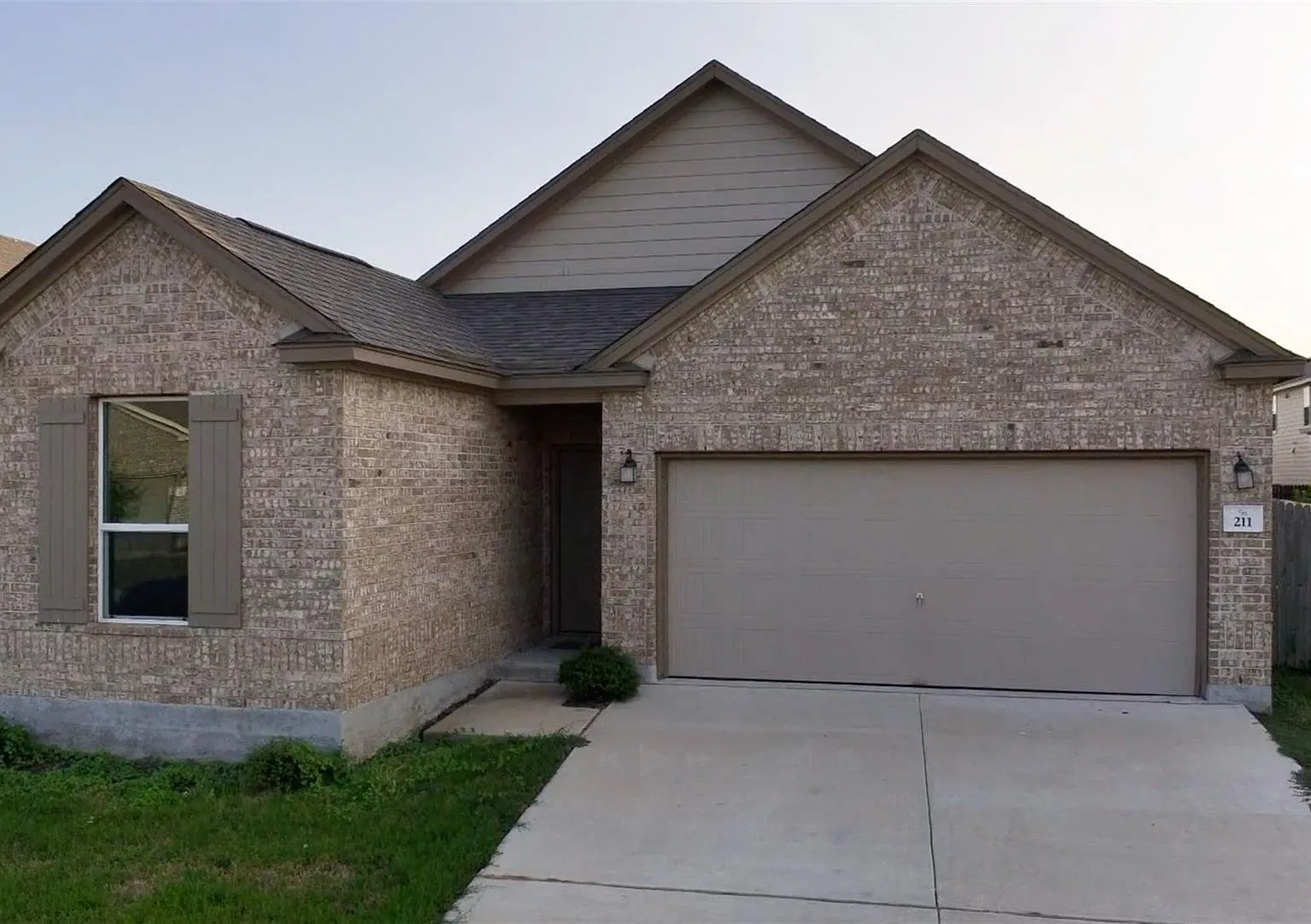 3 bed, 1555 sqft, $1,750 — Photo 1