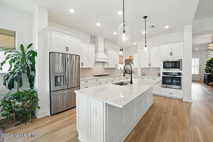 107 Canopy Forest Dr — Photo 10