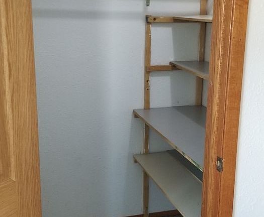 5th image of 1005 Washington Ave S #A