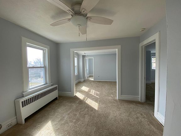 3rd image of 73 Myrtle Ave Floor 2