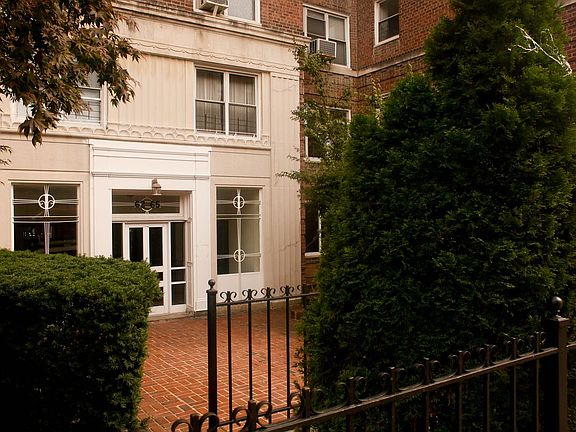 3rd image of 6325 Saunders St APT 7B
