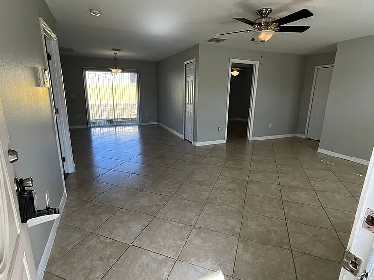 260 Grouper Ct — Photo 3