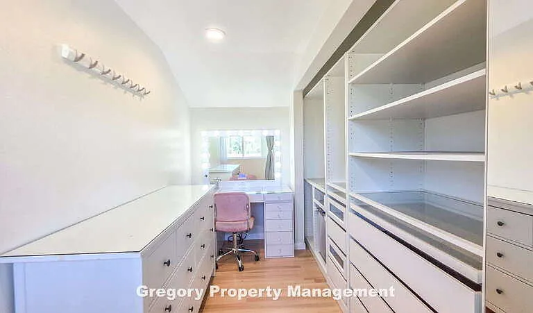 11204 NE 58th Pl — Photo 30