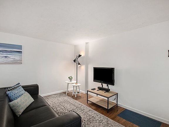 3rd image of 120 S 38th Ave APT 13