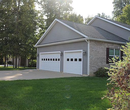 2nd image of 3724 Dartmouth Pl