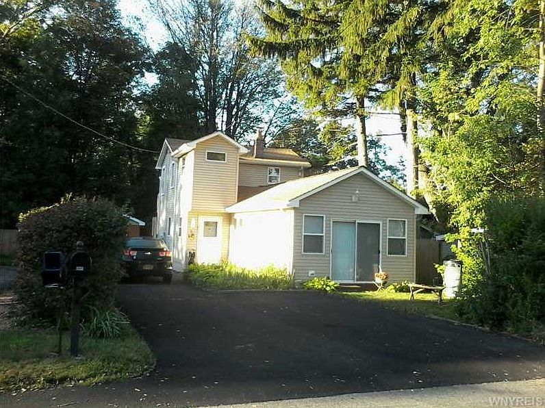 1st image of 207 Kennedy Ave