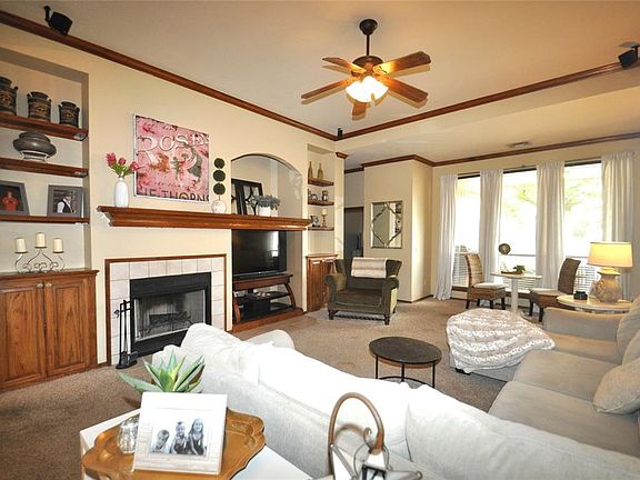 5th image of 12409 Village Ln