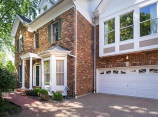 145 N Bemiston Ave, Saint Louis, MO 63105
