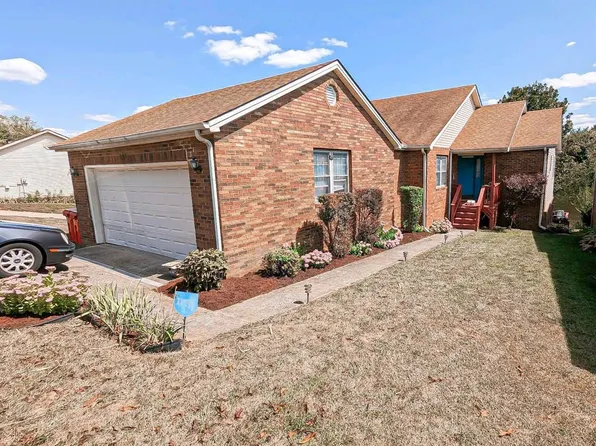 340 Village Dr, Frankfort, KY 40601
