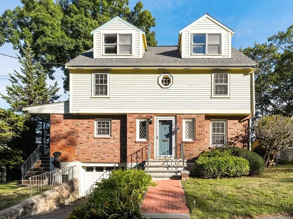 11 Stevens Ter, Arlington, MA 02476