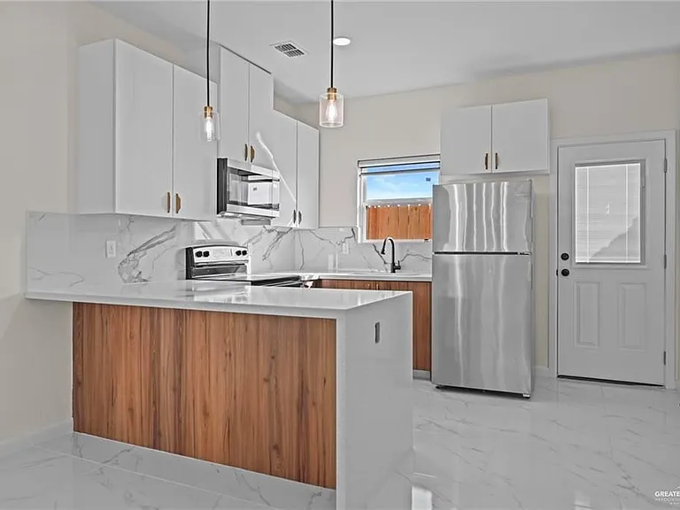 2109 Viviana St #2 — Photo 3
