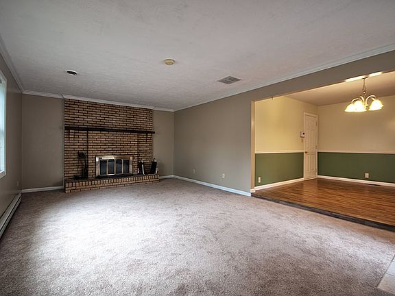 5th image of 968 Mayflower Cir