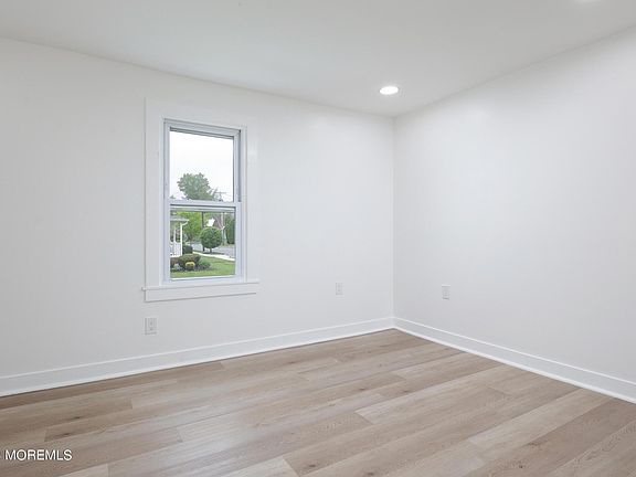 3rd image of 56 Bannard St APT B