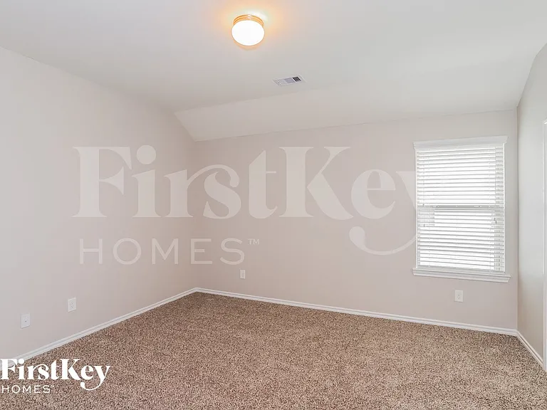 8115 Lemongrass Ave — Photo 10