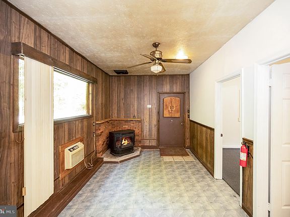 4th image of 8301 Old Mill Ln
