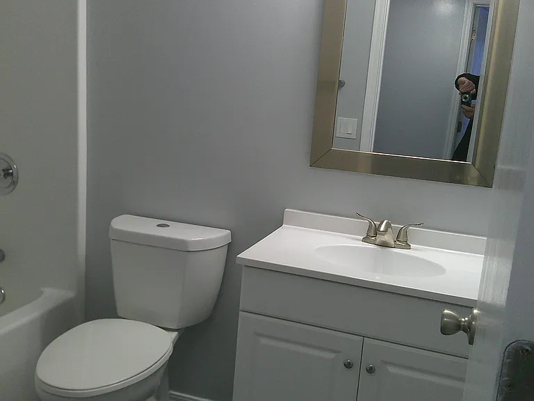 KINGSGATE VILLAGE APARTMENTS — Photo 17