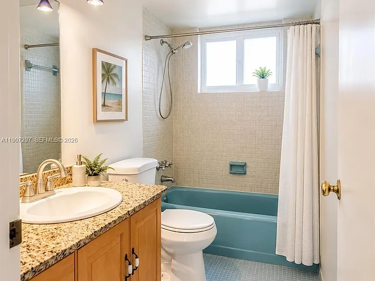 2430 NE 135th St #203 — Photo 8