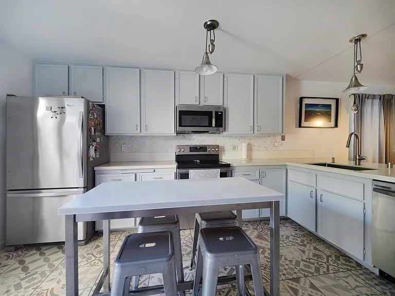 6345 Rancho Mission Rd #1 — Photo 13