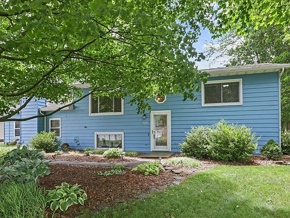2nd image of 135 Burr Oak Dr SW