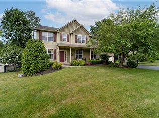 7826 Halsey Ln, Baldwinsville, NY 13027
