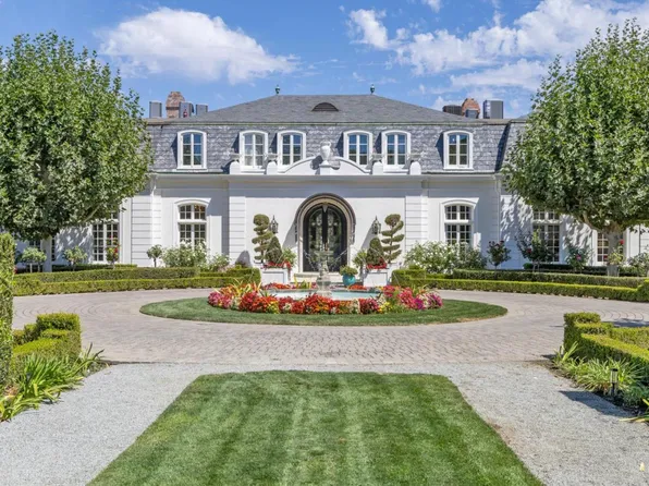 320 Harcross Rd, Woodside, CA 94062