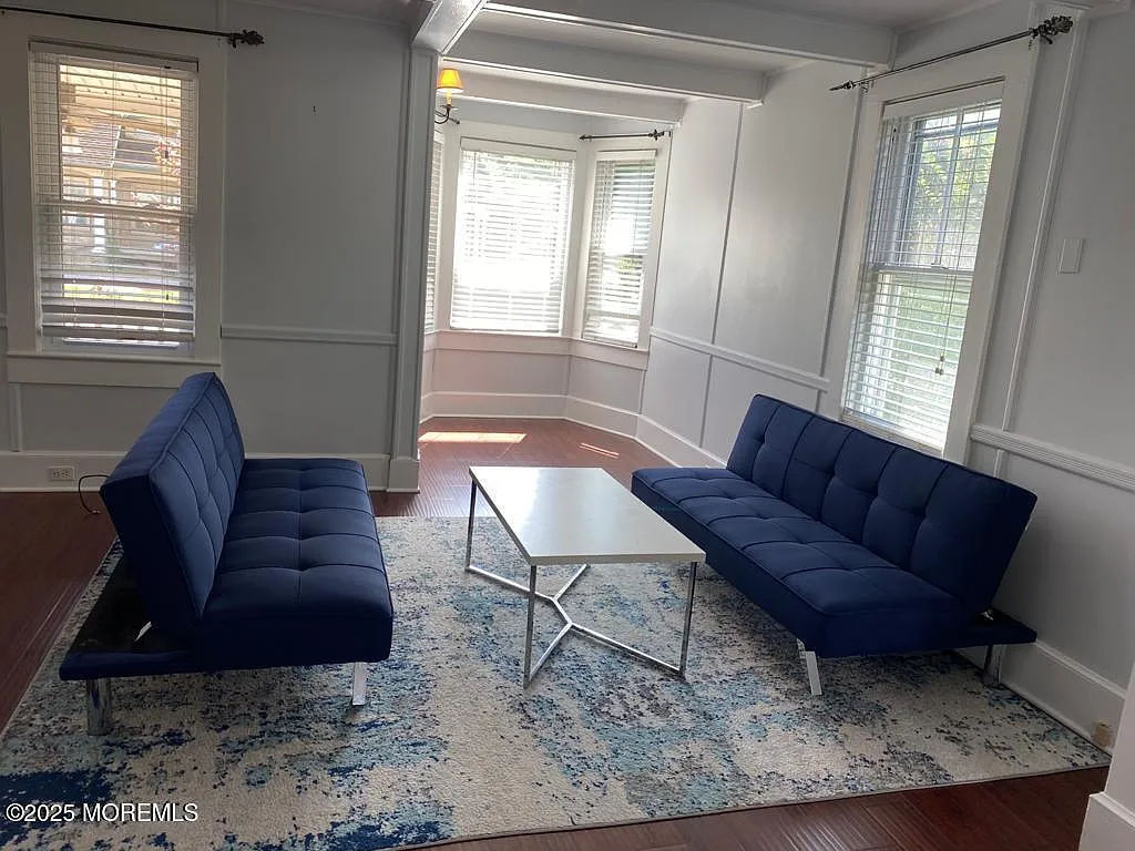 3 bed, 1459 sqft, $2,100 — Photo 4