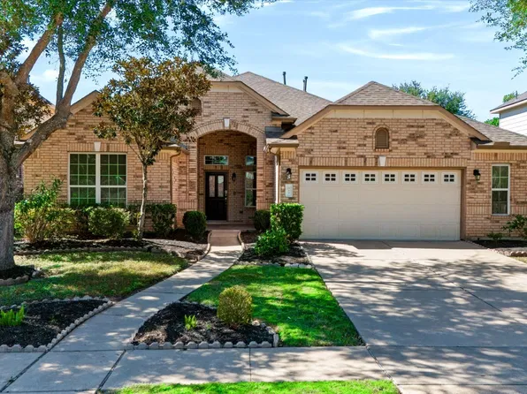 314 Trillium Dr, Sugar Land, TX 77479