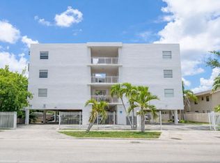 1095 W 77th St APT 307, Hialeah, FL 33014