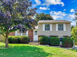 4014 Northumberland Dr, Worthington Hills, KY 40245