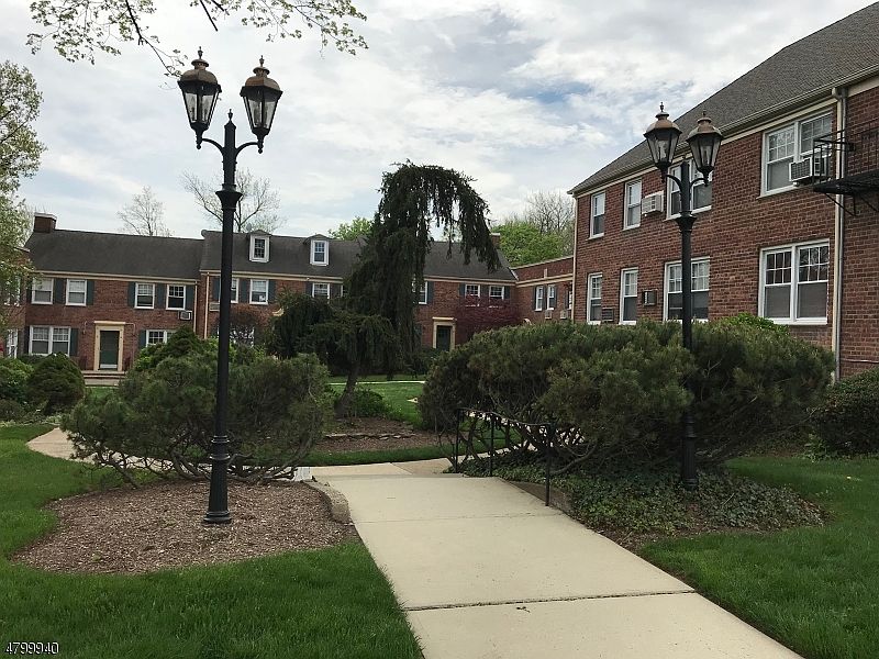 1st image of 176 MILLBURN AVE C1021