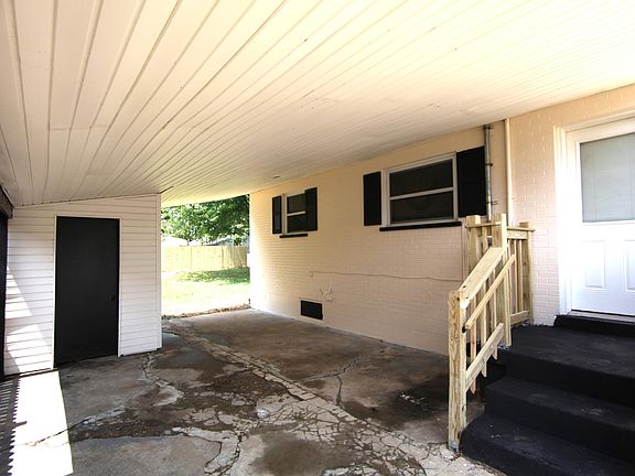 5th image of 26 Saint Jude Cir