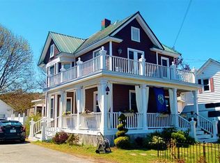 804 Delaware Dr, Matamoras, PA 18336