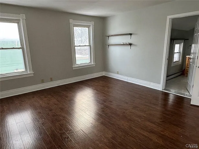34 Syracuse St — Photo 14