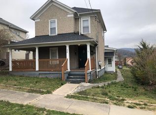 355 E Fudge St #A2, Covington, VA 24426