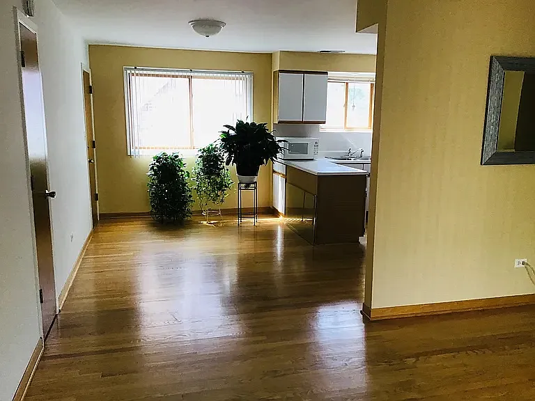 2600 W Walton St #2 — Photo 3