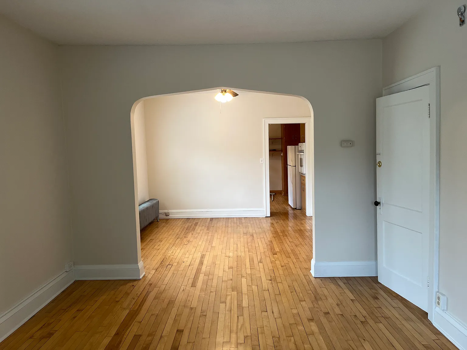2 bed, 790 sqft, $1,350 — Photo 3