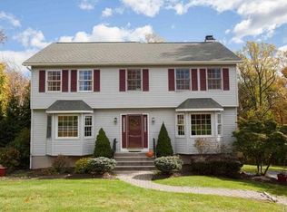3070 Farm Walk Rd, Yorktown Heights, NY 10598