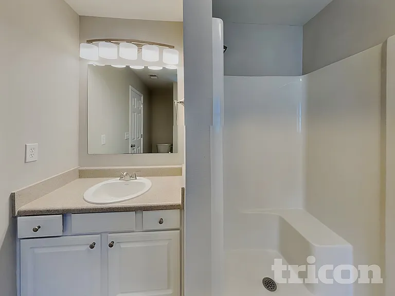 110 Kingscreek Dr — Photo 10