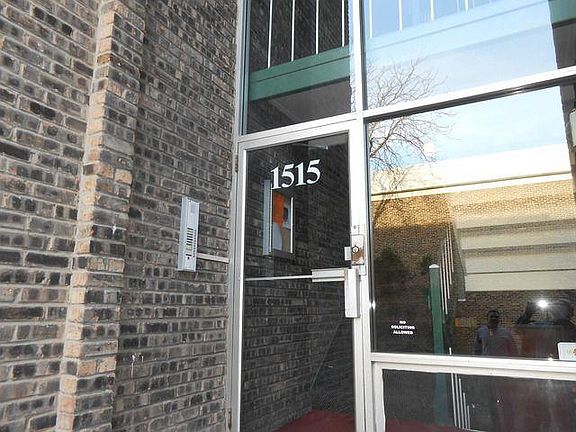 4th image of 1515 N Windsor Dr APT 304