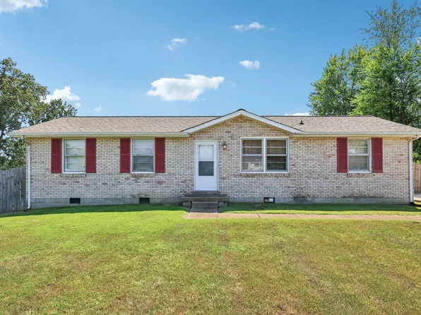 210 Peggy Dr, Clarksville, TN 37042