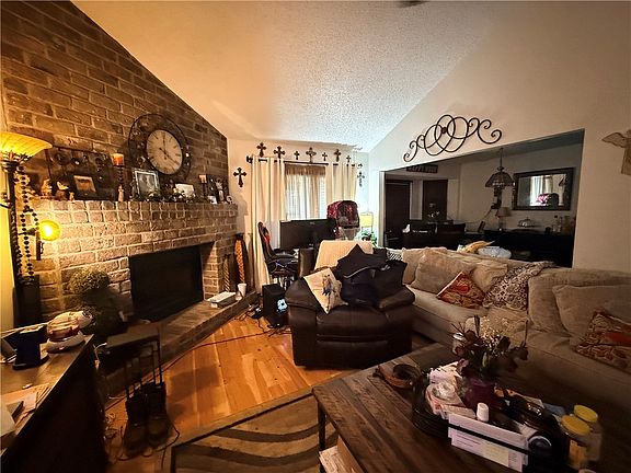 3rd image of 4406 Squaw Pass Ct