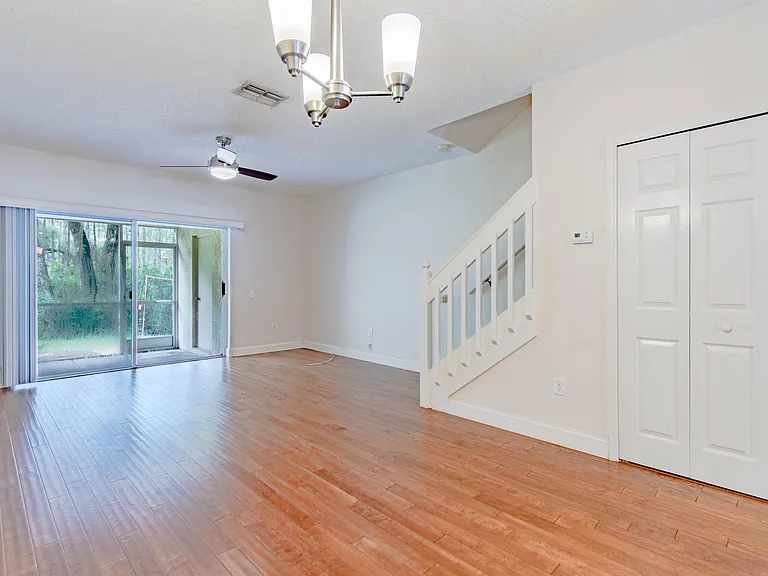 8639 Hunters Key Cir — Photo 14