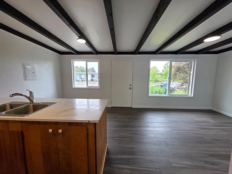 1031 Sun Rd — Photo 4