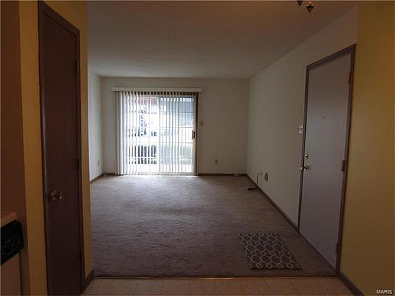 5th image of 9608 Bent Pine Dr APT E