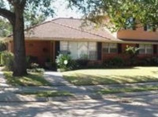 6348 Carlson Dr, New Orleans, LA 70122
