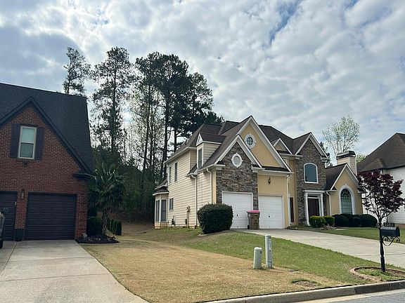 2nd image of 5420 Lexington Woods Ln